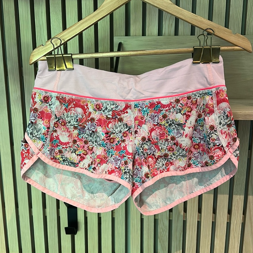 Lululemon speed short (old design)
